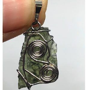 Moldavita piedra auténtica colgante acero MPJ2a-1especial joya personalizada artesanal