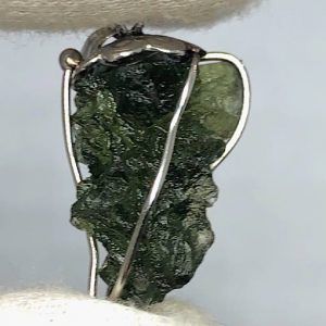 Moldavita moldavite piedra auténtica colgante acero MMJ3A1 joya personalizada artesanal