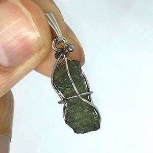 moldavita piedra auténtica tamaño medio colgante acero MMJ7A joya personalizada artesanal