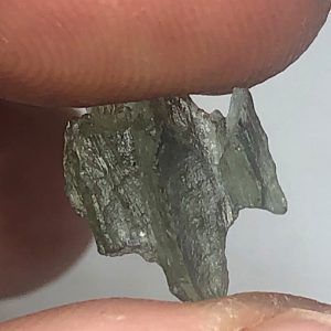Comprar Moldavita verde en bruto piedra auténtica MP1A2