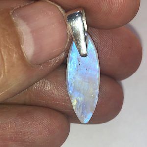 Colgante Piedra Luna en plata PLJCP21B2