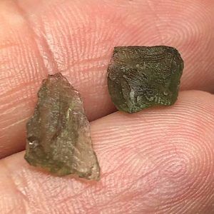Moldavita moldavite piedra autentica natural pack 2 ejemplares pequeñitos