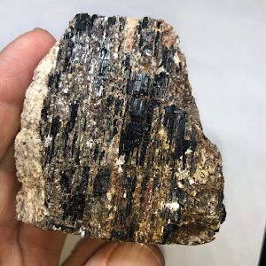Turmalina Negra especial y mica comprar cristal natural tamaño medio grande TNM2A3