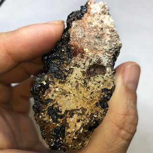 Turmalina Negra especial y mica comprar cristal natural tamaño medio grande TNM2A3