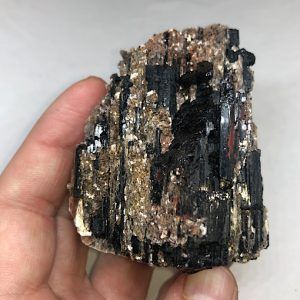 Turmalina Negra especial y mica comprar cristal natural tamaño medio grande TNM2A4