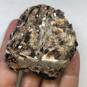 Turmalina Negra especial y mica comprar cristal natural tamaño medio grande TNM2A4