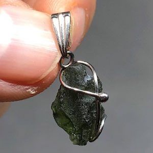 Moldavita piedra auténtica colgante acero MMJ12A joya personalizada artesanal