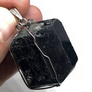 Colgante de Turmalina negra de acero TNJCA1A