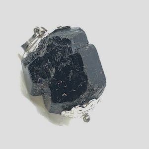 Comprar Colgante de Turmalina negra de acero TNJCA6A