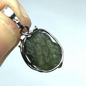Moldavita piedra auténtica colgante acero pequeño MMJ15A joya personalizada artesanal