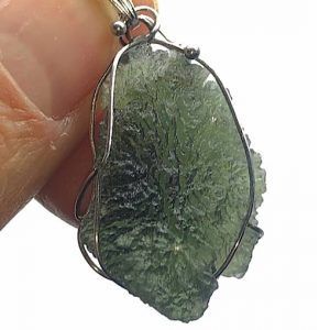 Moldavita piedra auténtica colgante acero pequeño MMJ16A joya personalizada artesanal