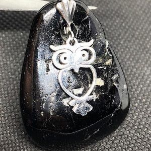 Comprar Colgante de Turmalina negra con búho de la suerte de acero TNJCA9A