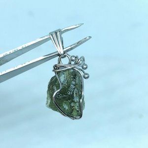 Moldavita piedra auténtica colgante acero pequeño MMJ14A joya personalizada artesanal