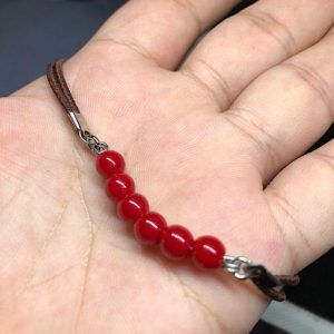 Pulsera de goma extensible con bolitas rojas en Madrid PBR2B