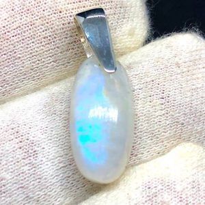 Joya piedra Luna colgante