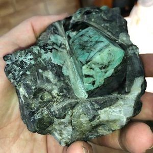 Esmeralda piedra precio en roca madre propiedades ref ESMRM3A