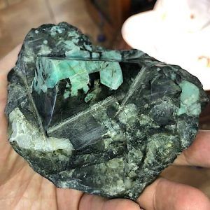 Esmeralda piedra precio en roca madre propiedades ref ESMRM3A