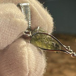 Moldavita moldavite piedra auténtica natural ref MGJCA2GO1
