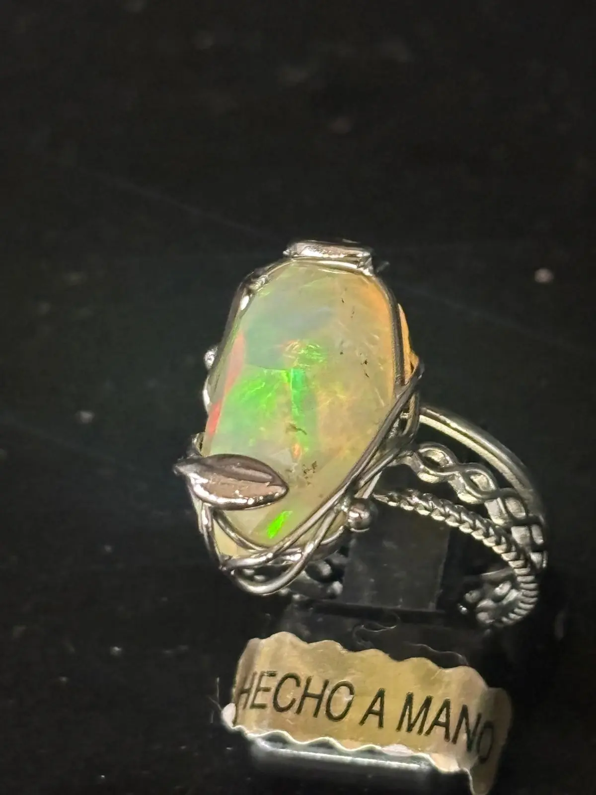 Anillo Ajustable de Opalo especial.