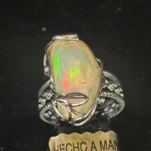 Anillo Ajustable de Opalo especial.