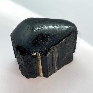 Comprar Turmalina Negra cristal natural tamaño medio pequeño TNMP1A