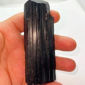 Turmalina Negra cristal natural media grande TNG2A