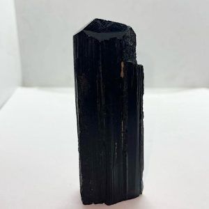Turmalina Negra cristal natural media grande TNG2A