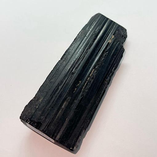 Turmalina Negra cristal natural media grande TNG2A