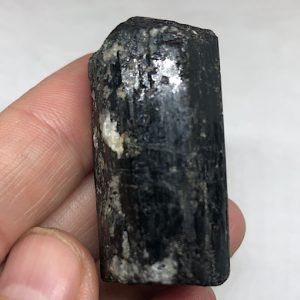 Turmalina Negra cristal natural media grande TNG2A