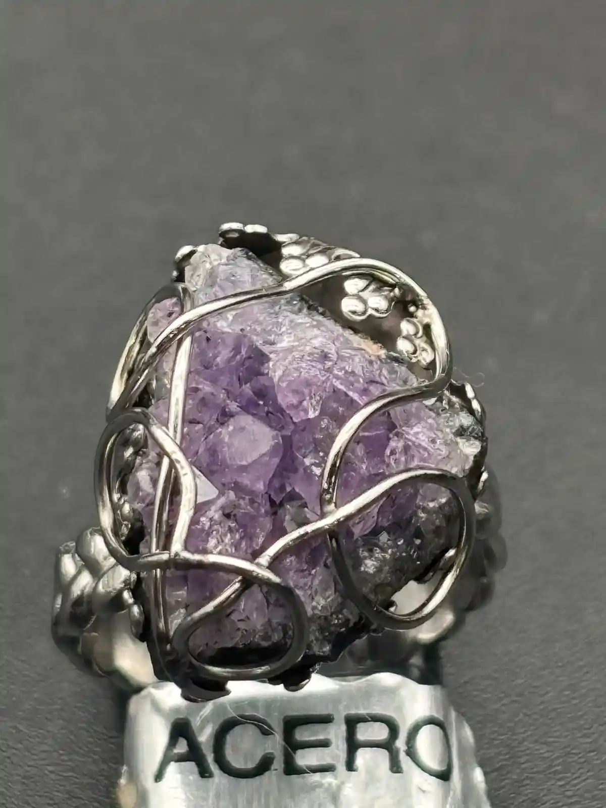 Anillo de Amatista ajustable en bruto.