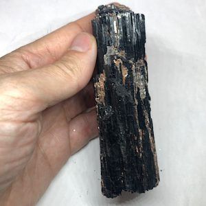 Turmalina Negra especial y mica comprar cristal natural tamaño medio grande TNM2A5