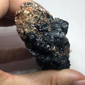 Turmalina Negra especial y mica comprar cristal natural tamaño medio grande TNM2A5
