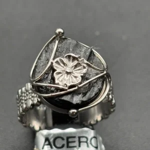Anillo Ajustable de Turmalina Negra.