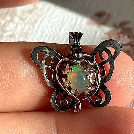 ópalo piedra mineral especial A1